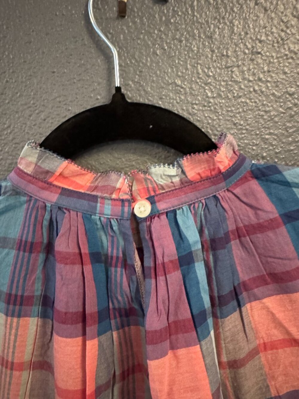 Birds of Paradis by Trovata Plaid Ruffle Short Sleeve Blouse Top - Picture 8 of 8